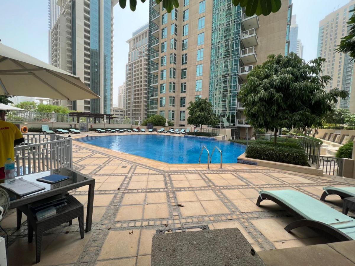 First Class 2Br With Full Burj Khalifa And Fountain View Dubai Exteriör bild