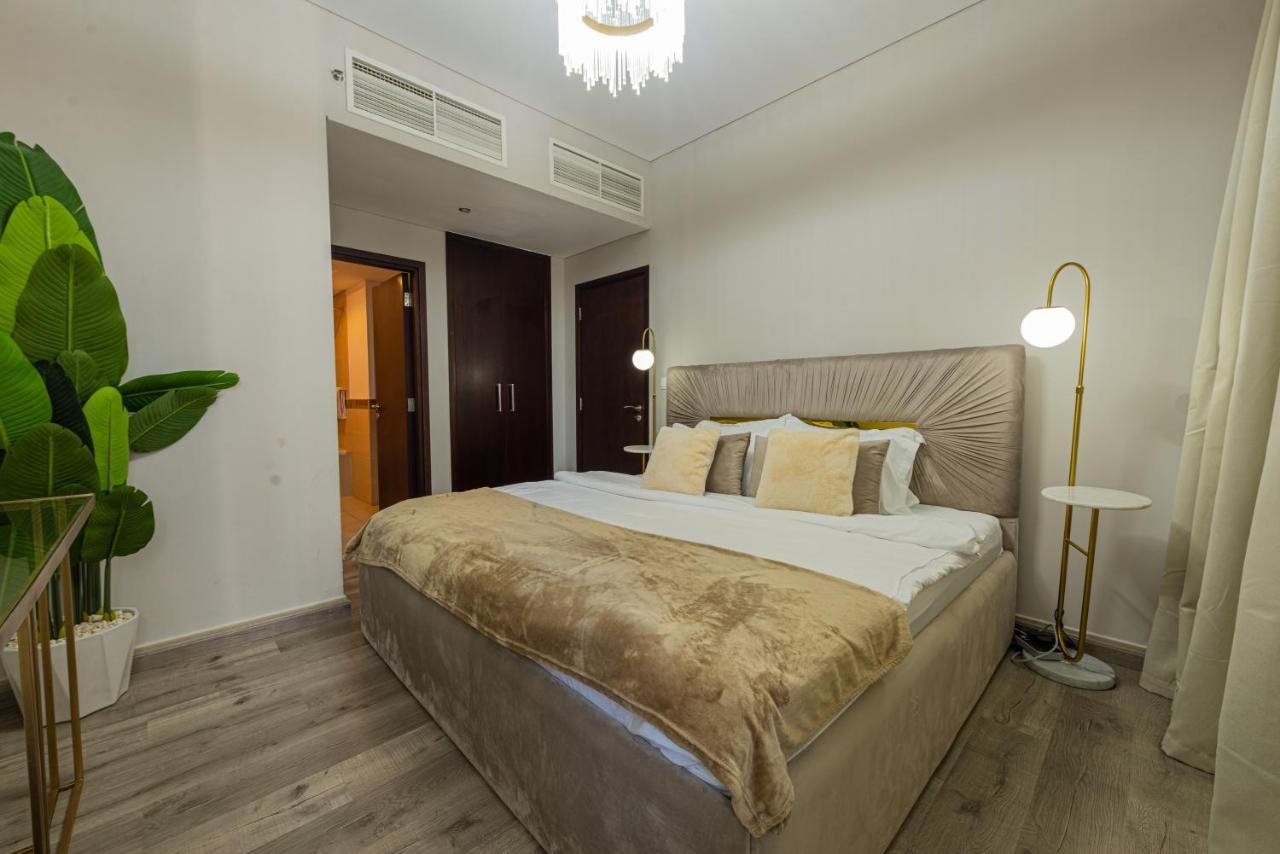 First Class 2Br With Full Burj Khalifa And Fountain View Dubai Exteriör bild