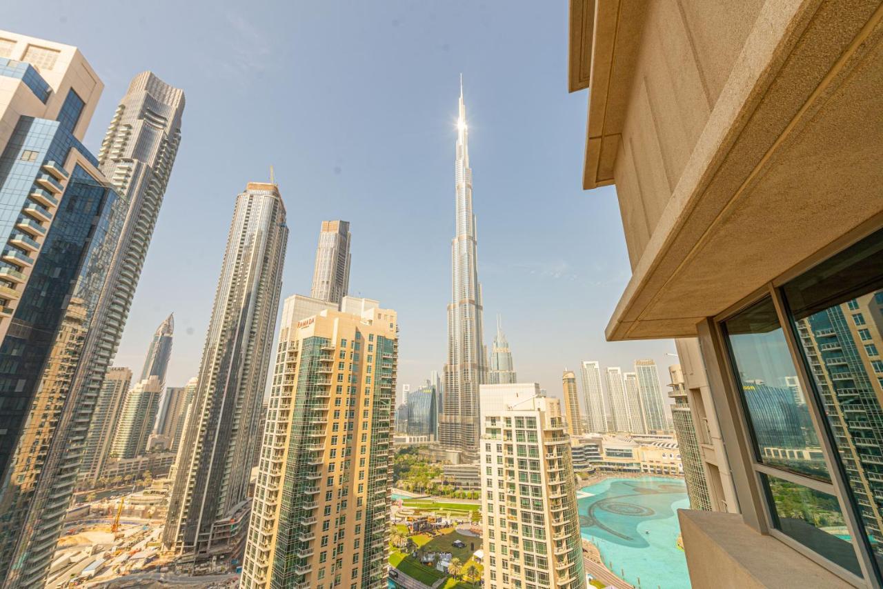 First Class 2Br With Full Burj Khalifa And Fountain View Dubai Exteriör bild