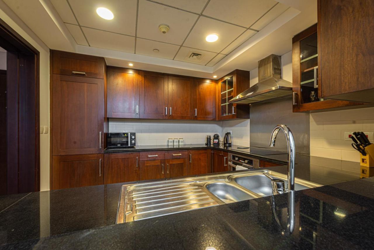 First Class 2Br With Full Burj Khalifa And Fountain View Dubai Exteriör bild